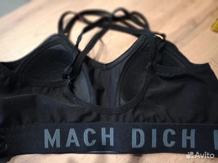 Спортивный топ