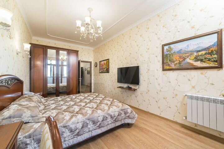 Комната 15 м² в 2-к., 17/22 эт.