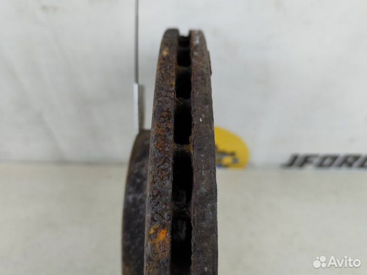 Диск тормозной передний Ford Focus 3 CB8 1.6