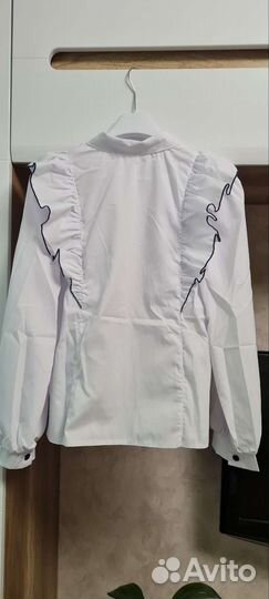 Новая школьная блузка 146-152