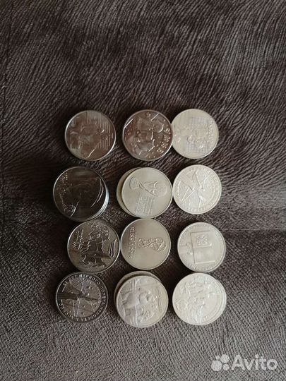 Юбилейные монеты