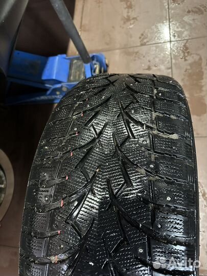 Toyo Observe G3-Ice 275/40 R22