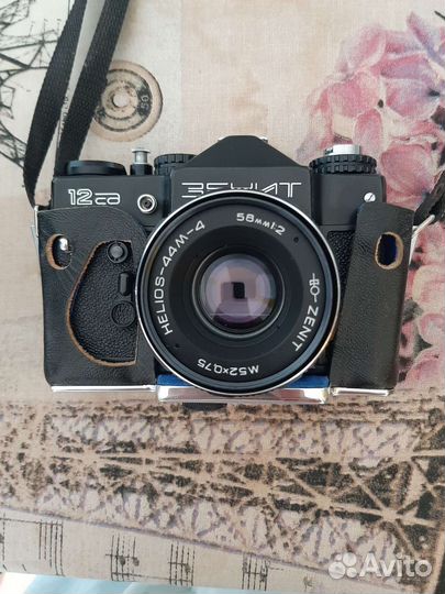 Зеркальный пленочный фотоаппарат Zenith (Зенит)