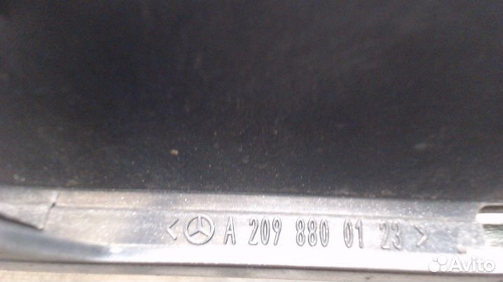 Решетка радиатора Mercedes CLK W209, 2005