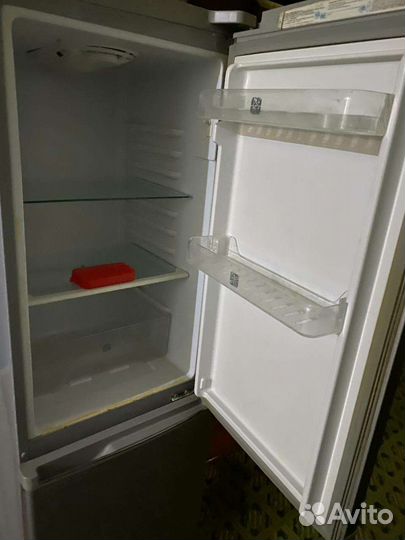 Холодильник бу Samsung