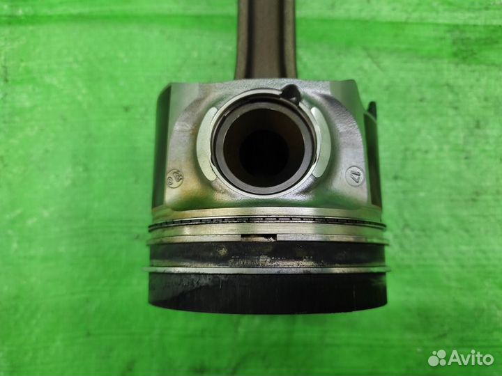 Шатун в сборе с поршнем 3.0 TDI VW Touareg/Q7