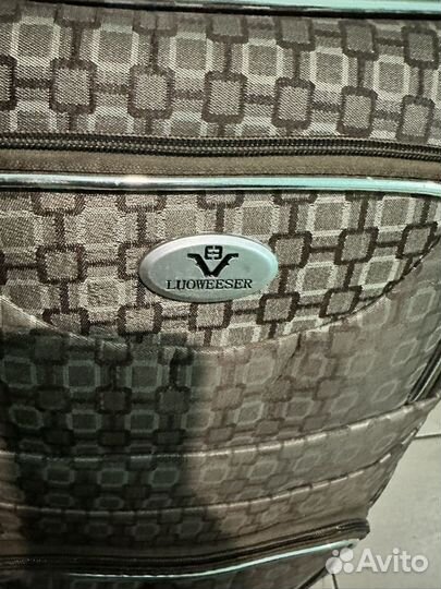 Чемодан на колесах luoweeser