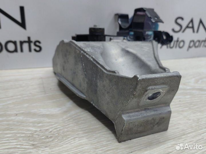 Кронштейн двигателя левый Bmw 3 F30 N55B30 2012