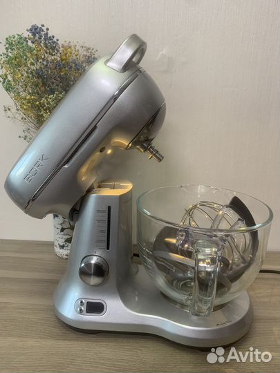 Миксер планетаный Bork b811