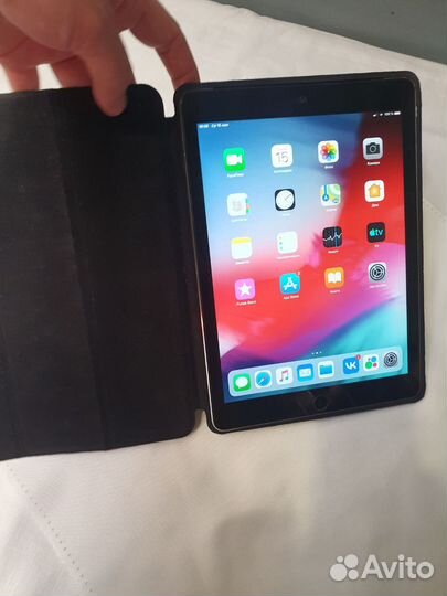 Планшет apple iPad air