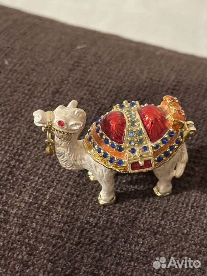 Шкатулочка верблюд