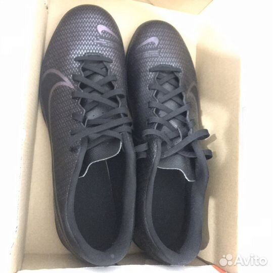 Бутсы футзалки Nike 42