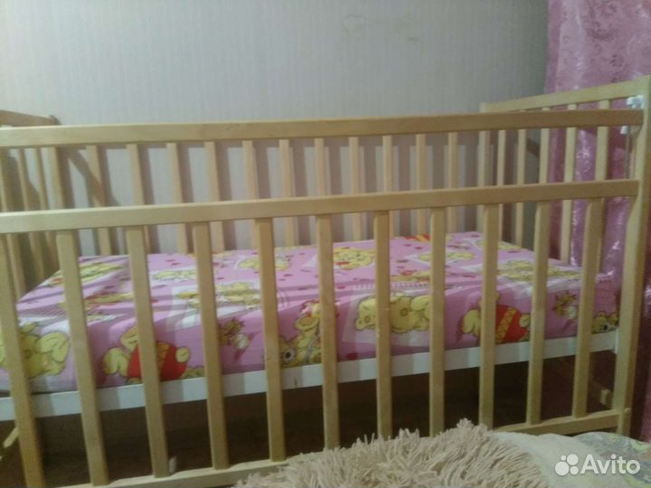 Детская кроватка