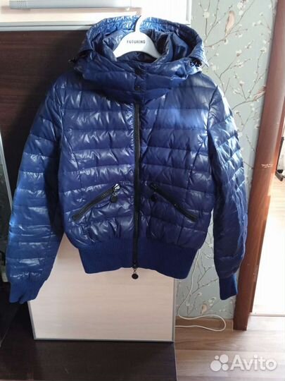 Бомбер пуховик benetton