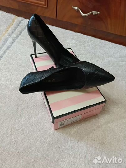 Туфли женские 40 размер лодочки на шпильке