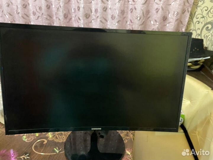 Монитор Samsung