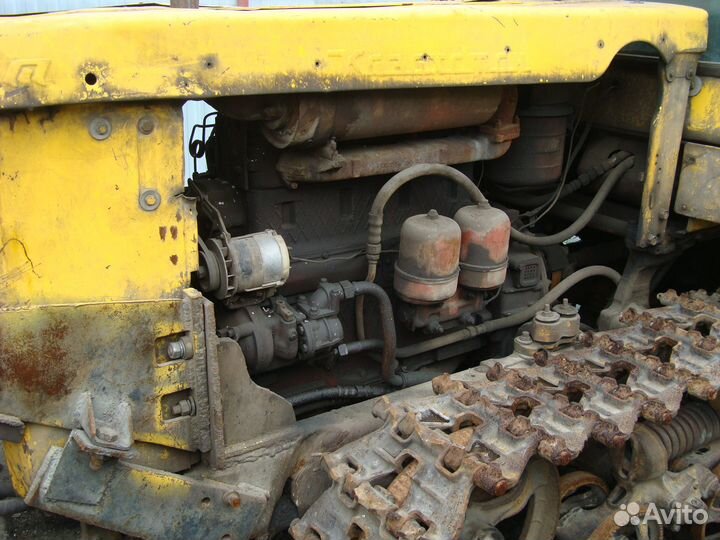 Трактор ВгТЗ ДТ-75, 1990