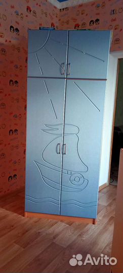 Письменный стол