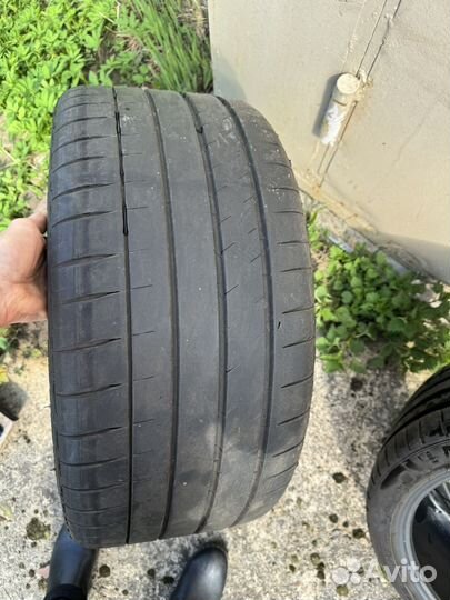 Michelin Pilot Sport 4 S 225/40 R19 и 255/35 R19 93Y