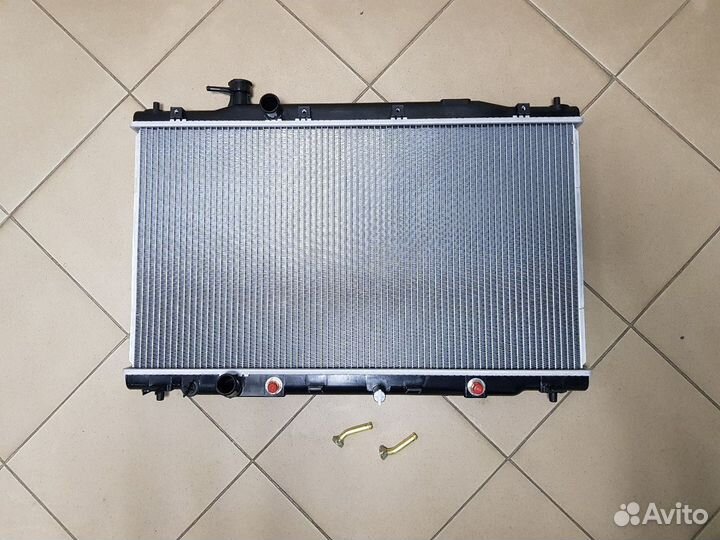 Радиатор охлаждения двс Honda C-RV 3 2007+ AT