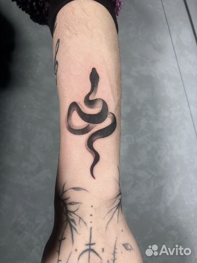 Мастер художественной татуировки