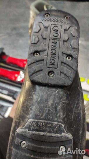 Горные ботинки