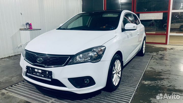 Kia Ceed 1.6 AT, 2011, 134 000 км