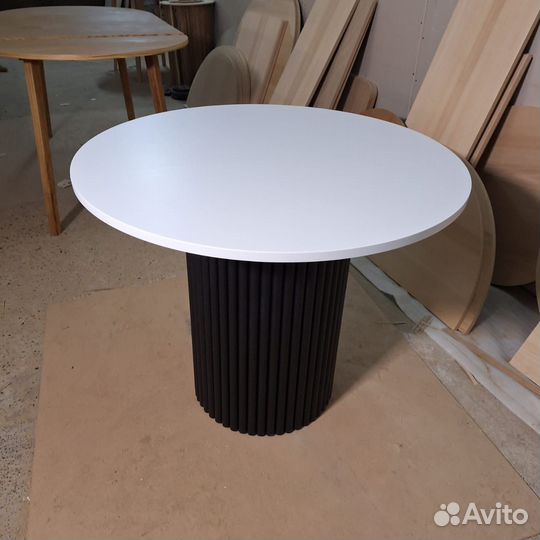 Стол раскладной с реечным подстольем