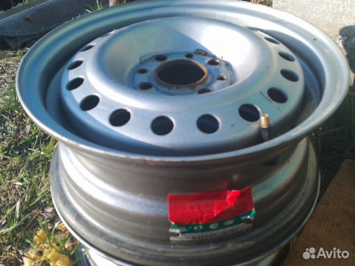 Продам штампованные диски r13