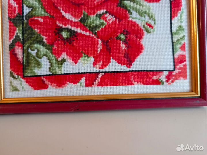 Вышивка крестиком в рамке - Маки