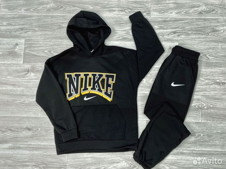 Спортивный костюм nike