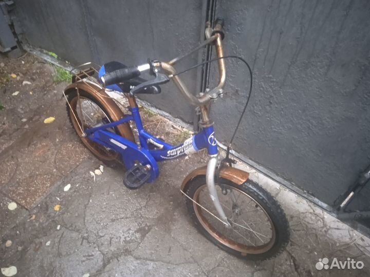 Детский велосипед 4+ в нормальном состоянии