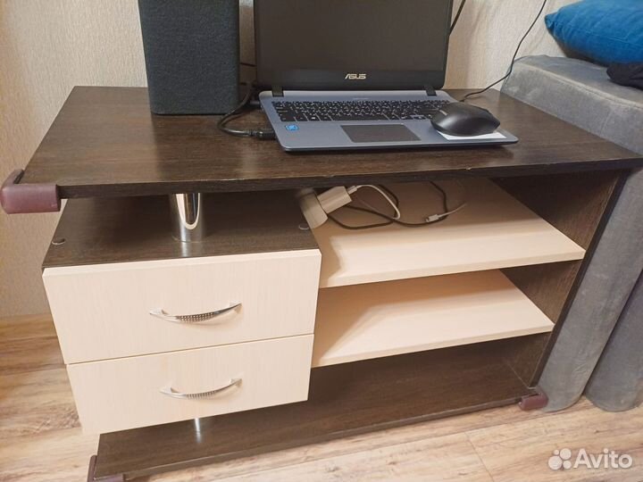 Тумба под телевизор