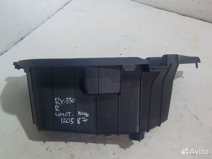 Ящик для инструментов правый Lexus RX 45172