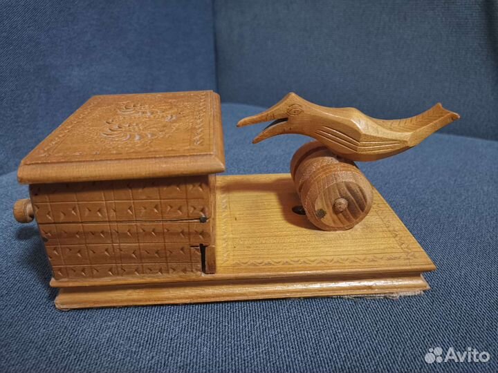 Сигаретница СССР с птичкой винтажная