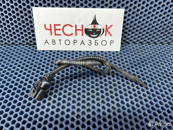Разъем под датчик уровня масла VAG Tiguan Audi