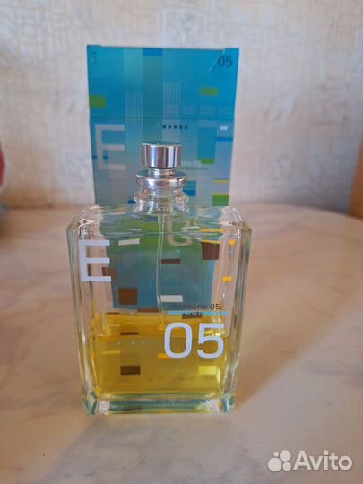 Escentric molecules 05 Escentric