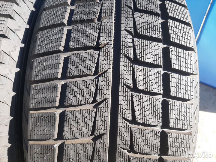 Goodride SW 618 235/55 R17 99T