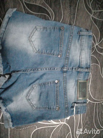 Джинсовые шорты