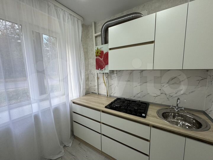 2-к. квартира, 44 м², 1/4 эт.