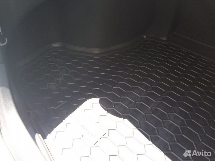 Camry 40/50/55/70 Резиновый ковер в багажник X9WK3