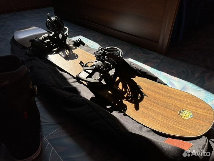 Сноуборд jones flagship,крепы burton, боты vans