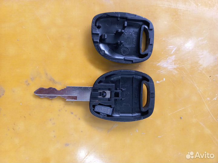 Ключ зажигания renault symbol