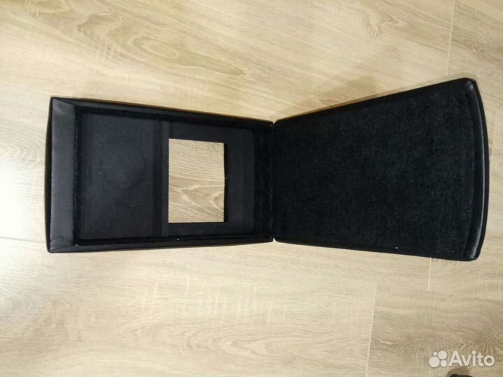 Передний подлокотник