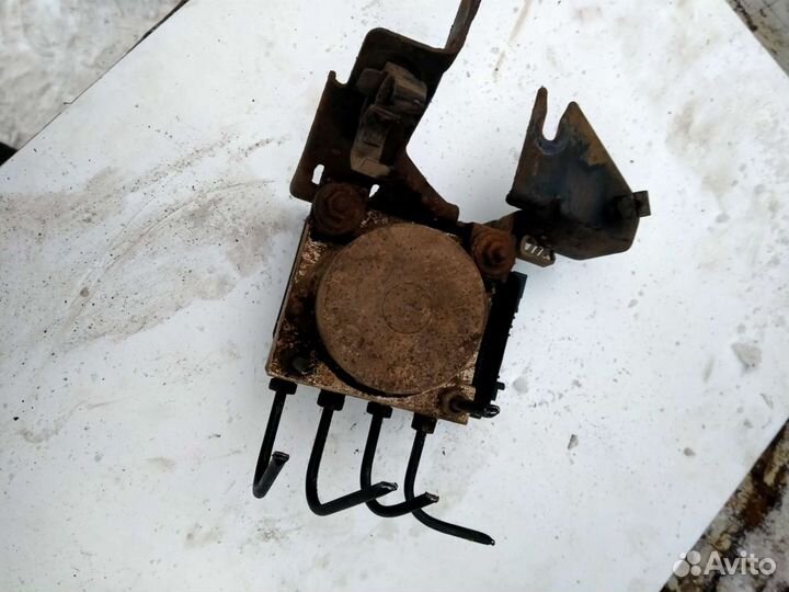 Блок абс Рено Логан 1. 2006 г