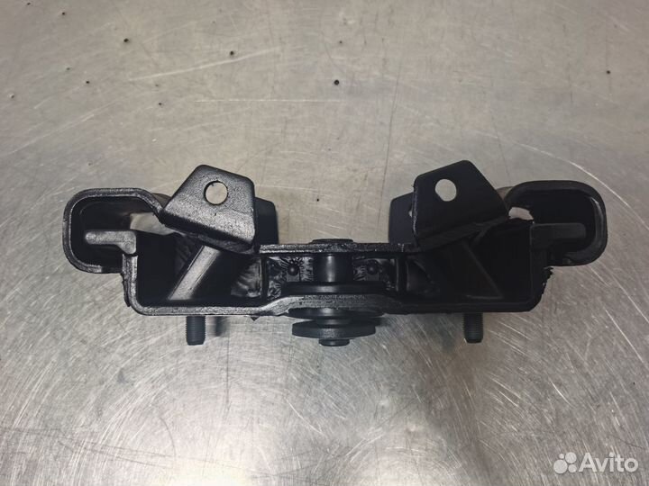 Опора кпп Mitsubishi L 200