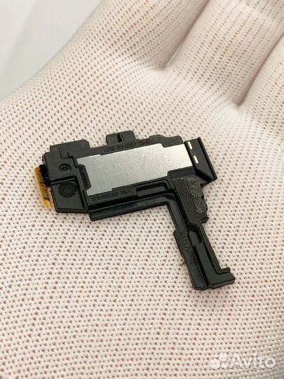 Samsung Galaxy Alpha G850f. Полифонический динамик