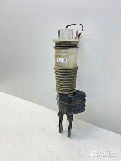 Пневмостойка передняя правая Porsche Taycan 1