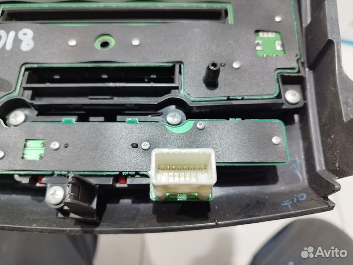 Магнитола Митсубиси Аутлендер XL (CW)