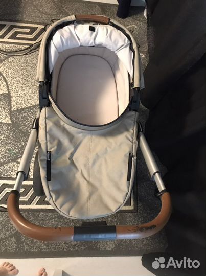 Коляска Mutsy igo